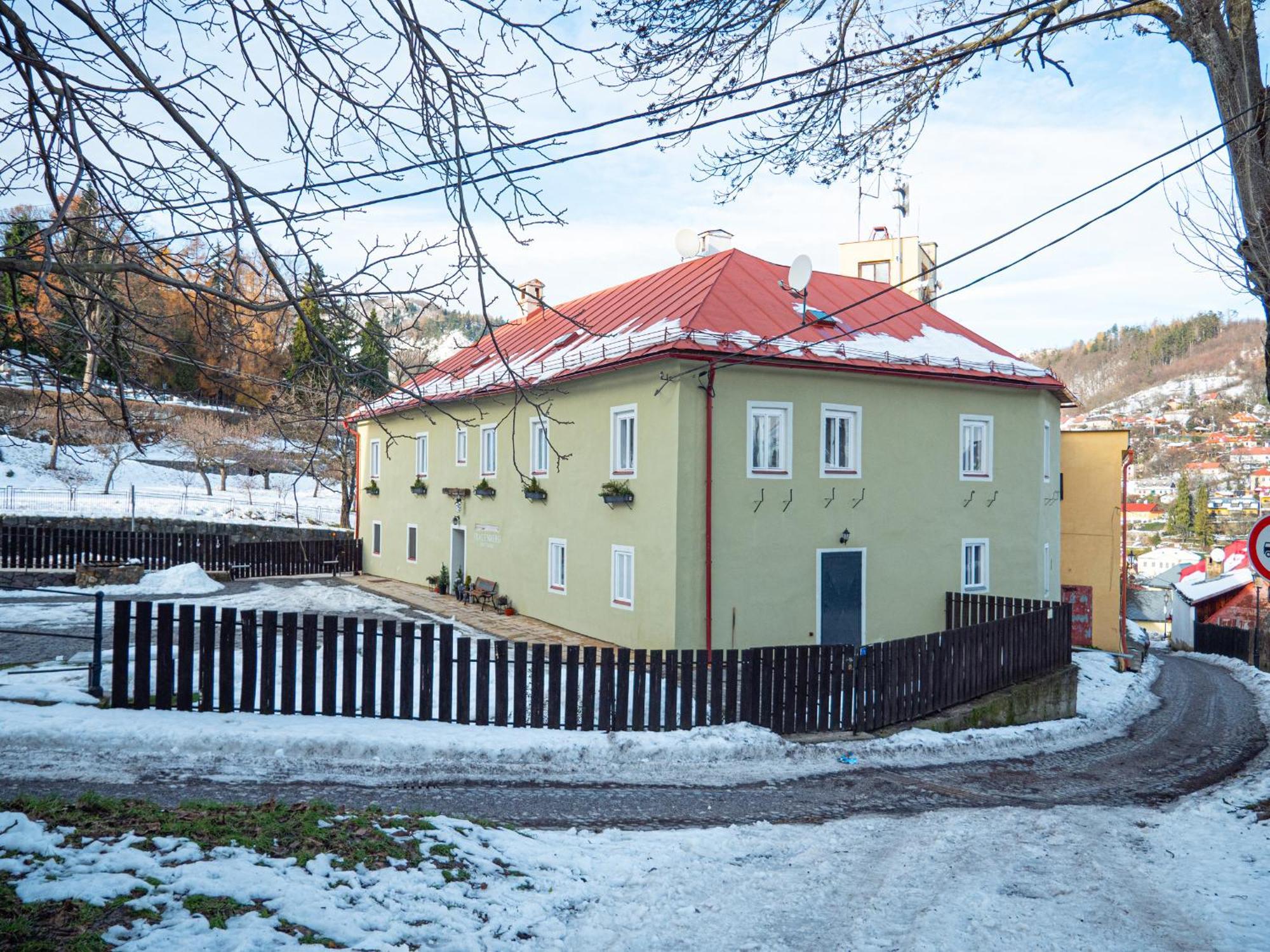 شقة Frauenberg Banská Štiavnica المظهر الخارجي الصورة