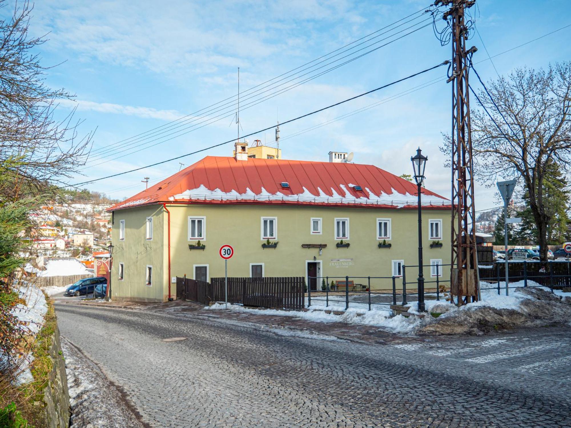شقة Frauenberg Banská Štiavnica المظهر الخارجي الصورة